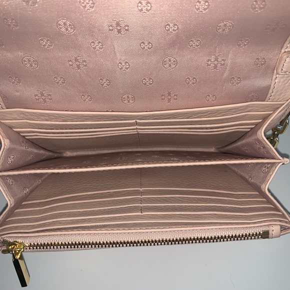 Tory Burch Chain to Wallet Crossbody - Picture 5 of 8